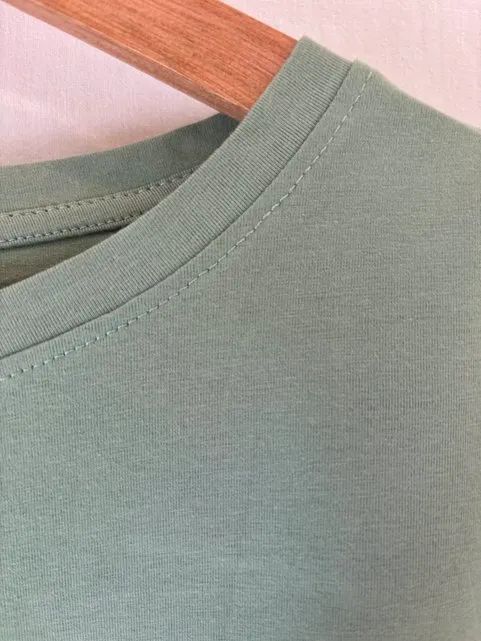 CAMISETA ALGODÓN VERDE