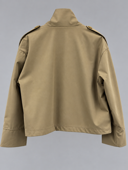 CAZADORA CORTA CROPPED CUELLO ALTO ENCAJADO