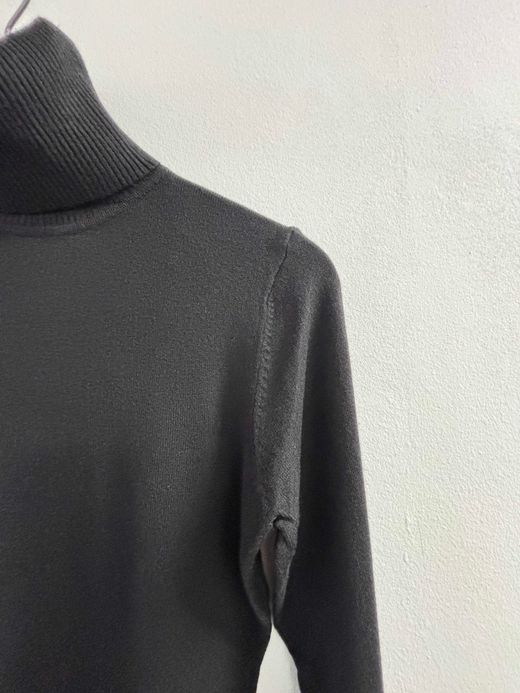JERSEY BÁSICO NEGRO