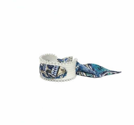 PULSERA RÍGIDA PLATA CON DETALLE TELA