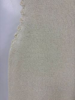 TOP PUNTO BEIGE SIN MANGAS